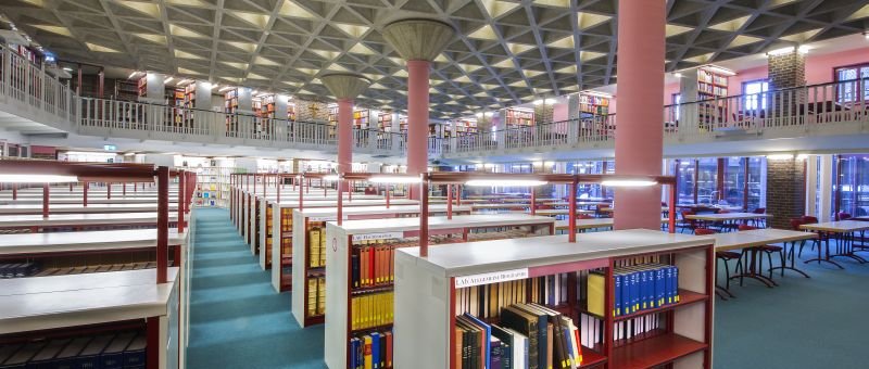Diözesanbibliothek Köln - Lesesaal (c) Piet Siebigs, Aachen