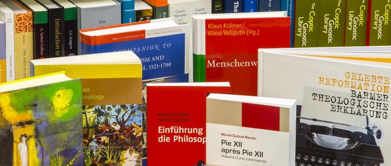 072 Diözesanbibliothek Köln - Büchertisch (c) Pit Siebig, Aachen 072 Diözesanbibliothek Köln - Büchertisch (c) Pit Siebig, Aachen